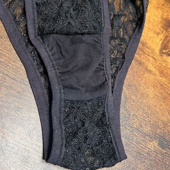 Elle Reve Nazanin Black Lace Cutout Bodysuit, Size Medium. NWT! - Picture 9 of 15